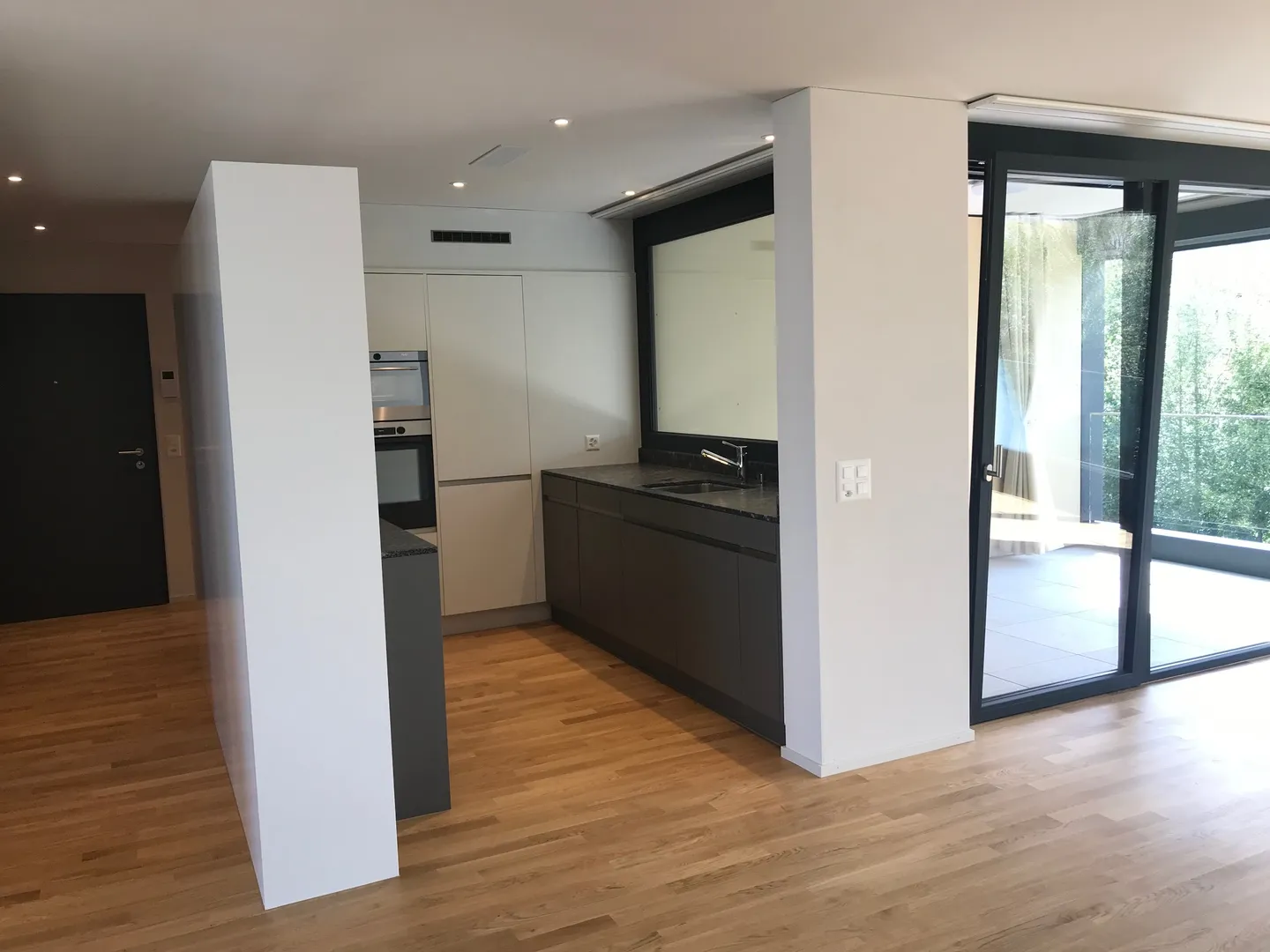 Appartamento in un complesso familiare in una buona posizione in affitto - Foto 12 di 12