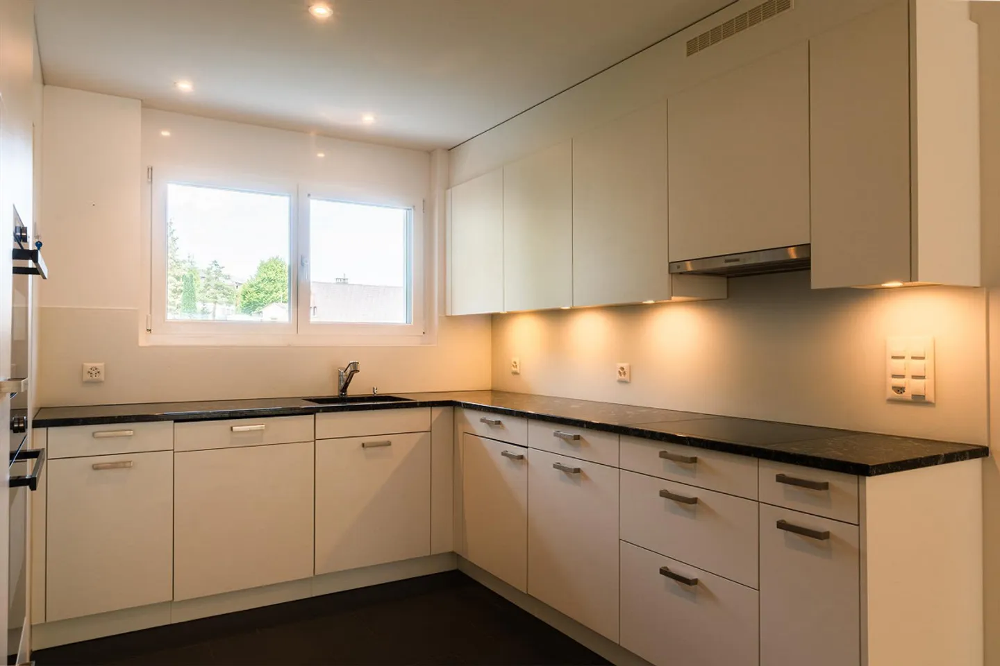 Spacious, modern apartment nestled between hills and village stream - Photo 4 of 7