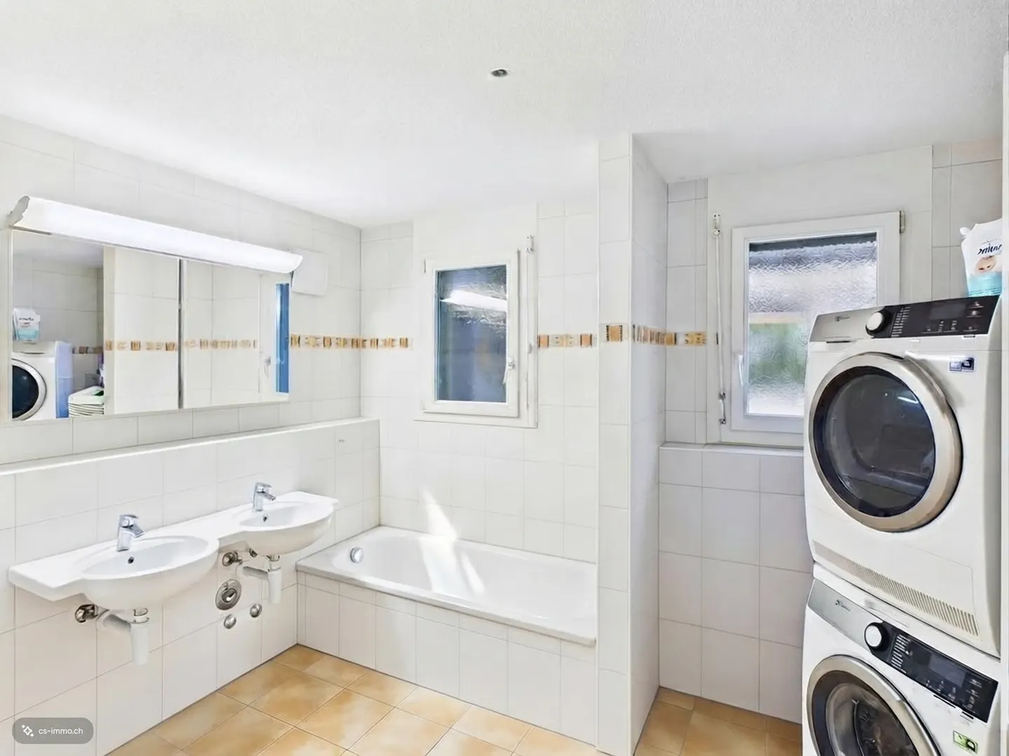 Ein Zuhause für die ganze Familie – mit viel Platz zum Leben und Spielen - Foto 11 di 12