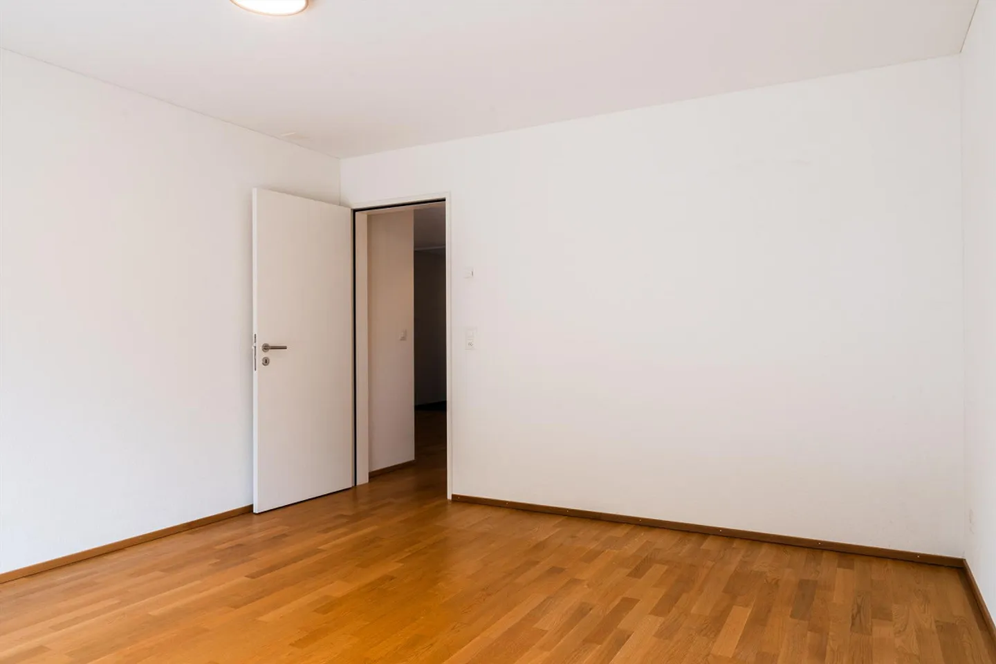 Spacious, modern apartment nestled between hills and village stream - Photo 5 of 7