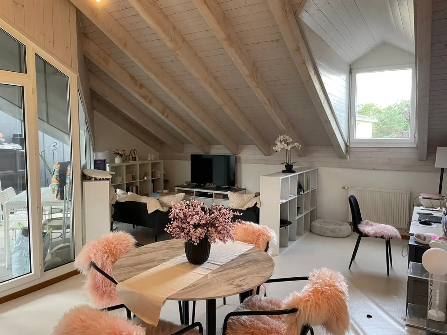 Appartement spacieux 2.5 pièces - Photo 1 sur 5