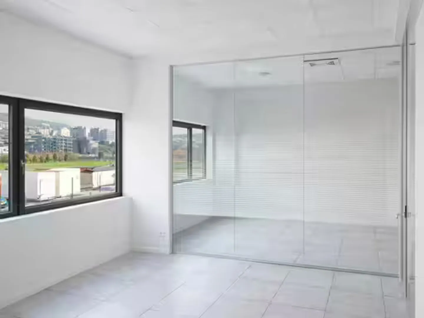 Espace Commercial pour Bureau/Showroom - Photo 1 sur 6