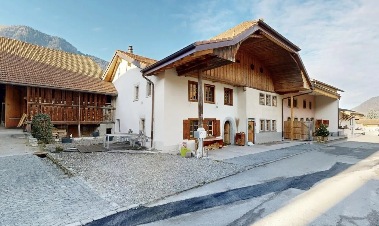 Charme ancien et douceur de vivre en Gruyère - Photo 1 sur 11