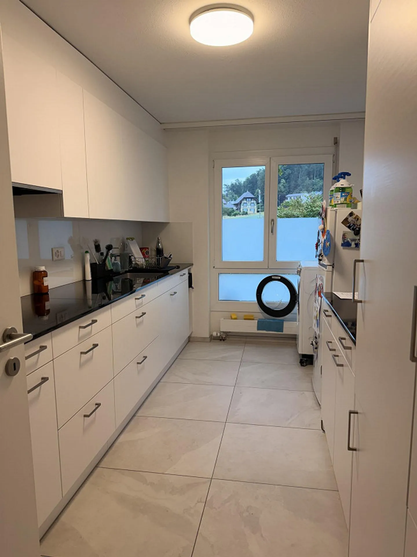 Beautiful 4.5 room apartment in Ittigen - Photo 3 of 9