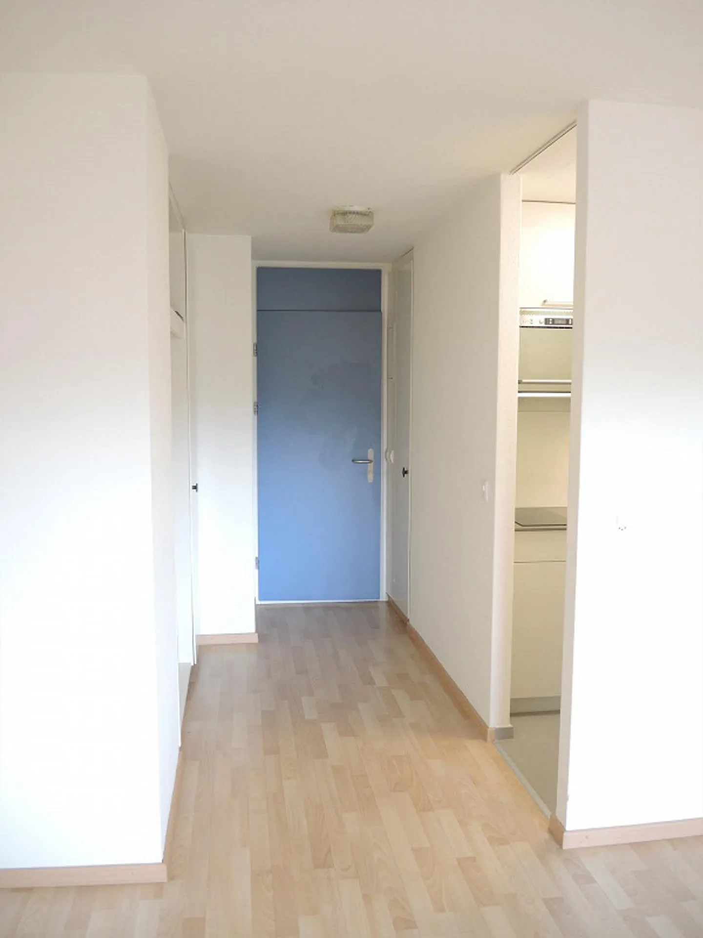 Cozy 1.5-room apartment in a central location - Photo 3 of 6