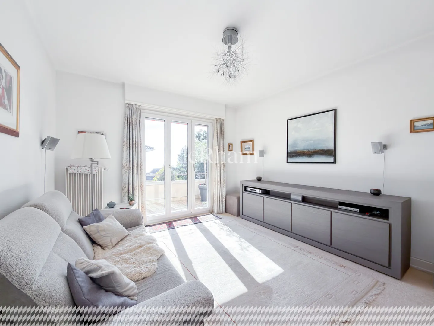 Beautiful 73 m2 apartment with amenities at the door - Photo 1 of 9