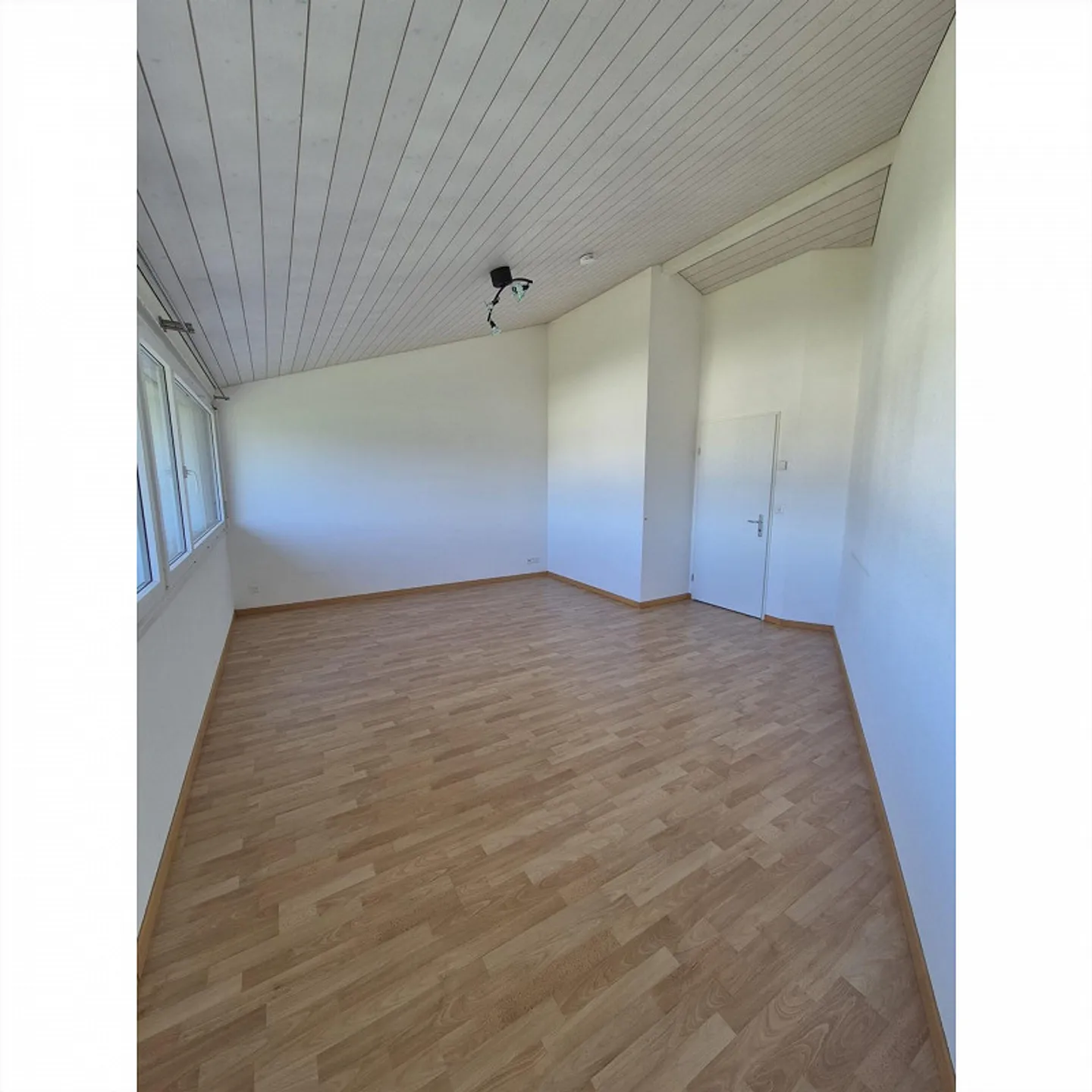 Traum Doppeleinfamilienhaus mit grossem Garten - Foto 11 von 17