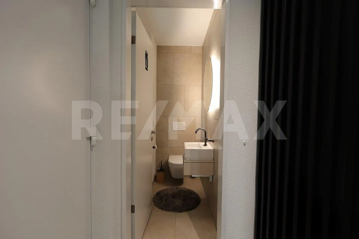 Modern 5.5-Room Semi-Detached House - Photo 7 of 13