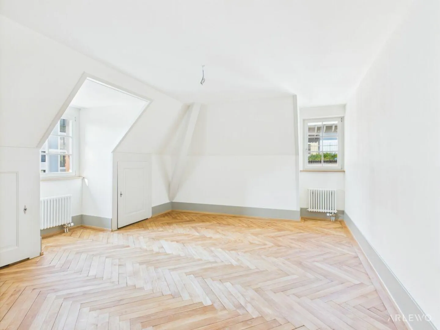 Charmante Wohnung im historischen Gebäude - Foto 6 von 12