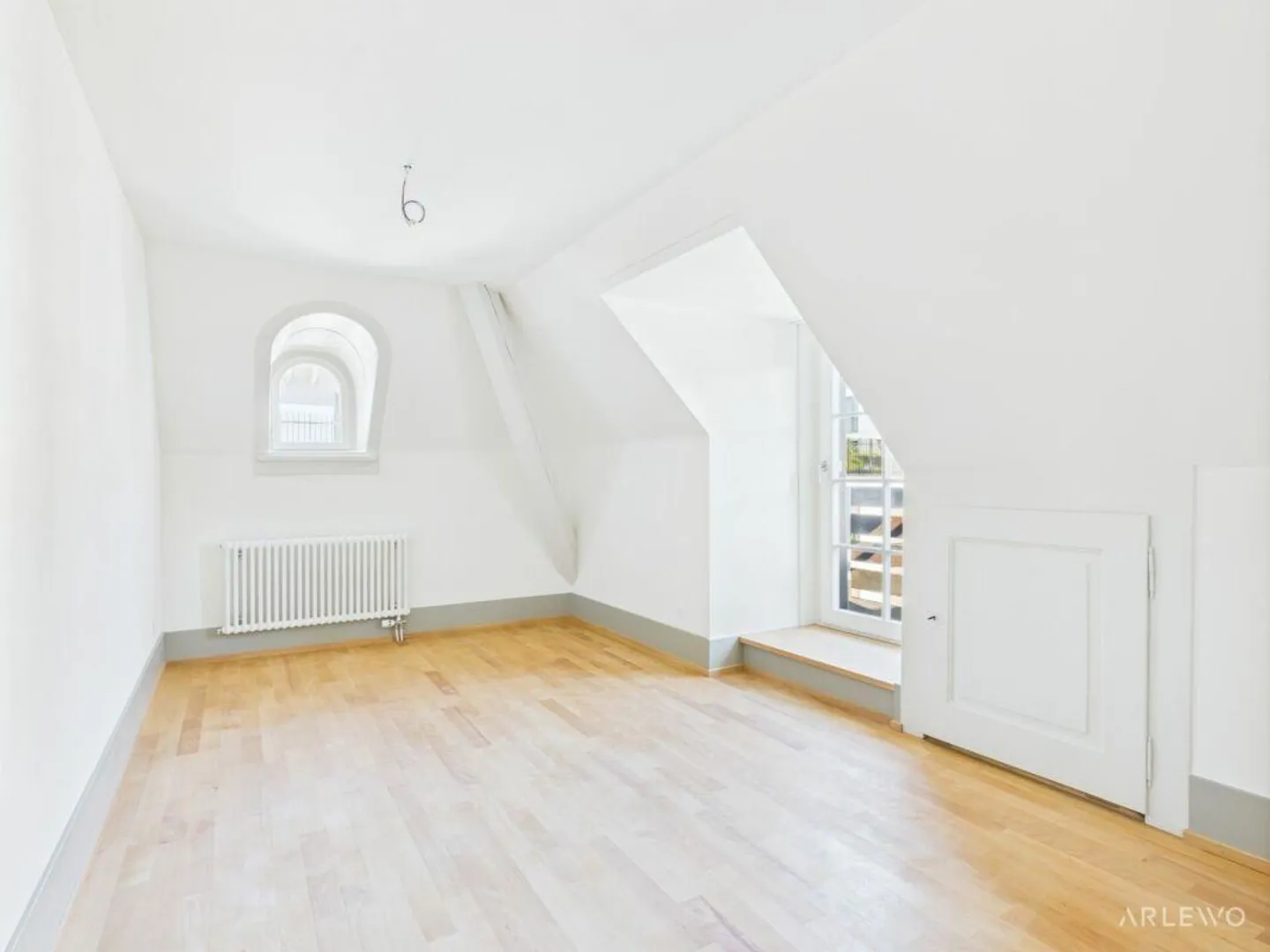 Charmante Wohnung im historischen Gebäude - Foto 7 von 12