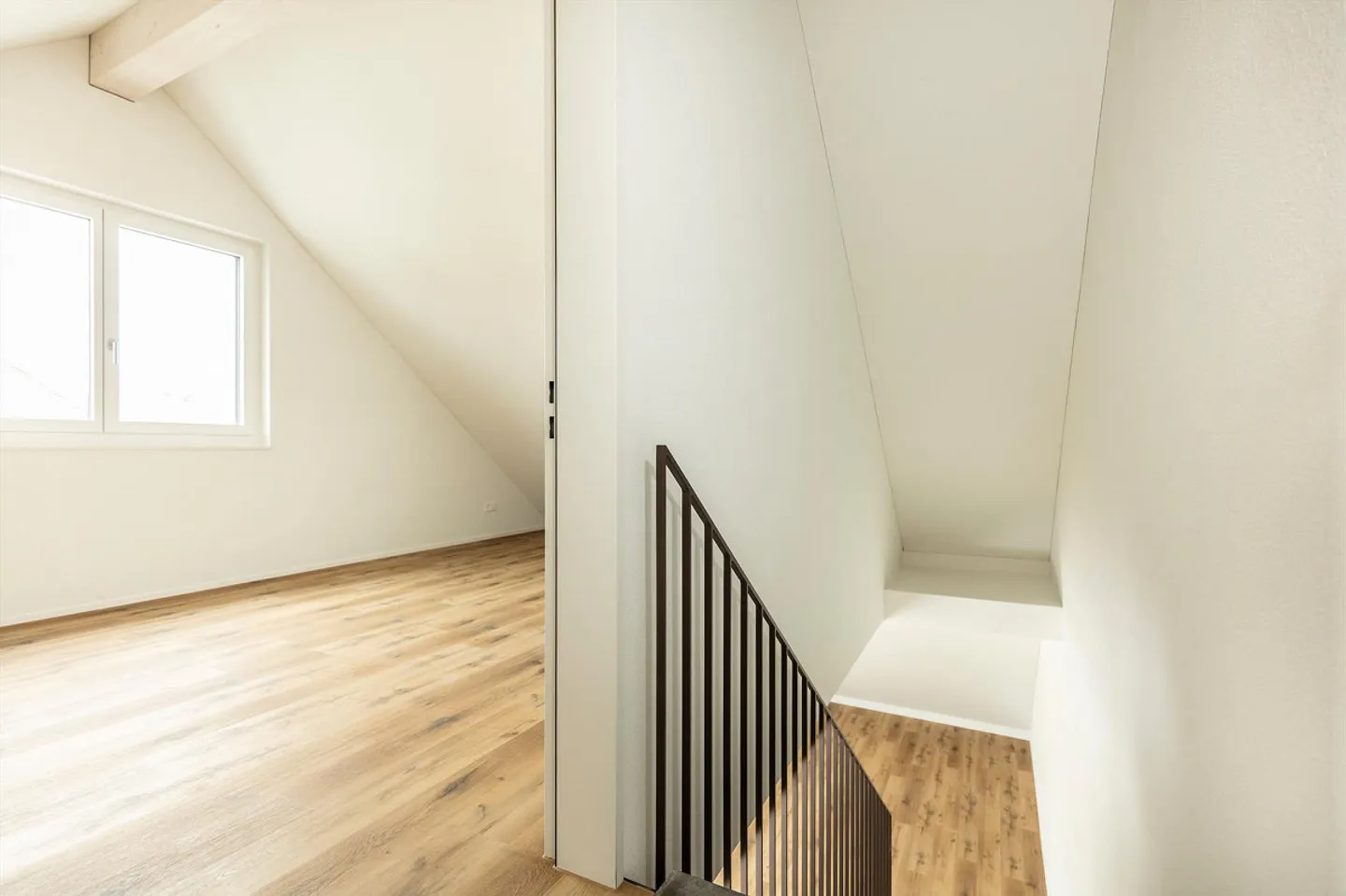 Appartement en duplex moderne - Photo 4 sur 8
