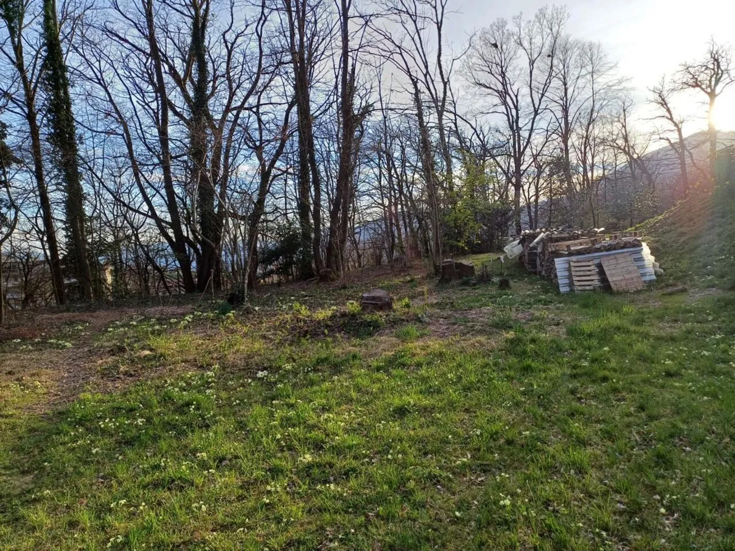 Terreno edificabile centrale con vista - Foto 5 di 11