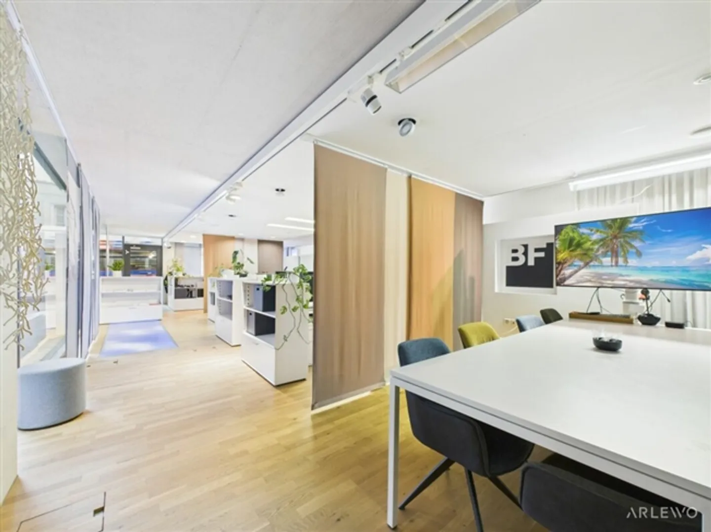 Representative Service Area in a Busy Location - Photo 3 of 11