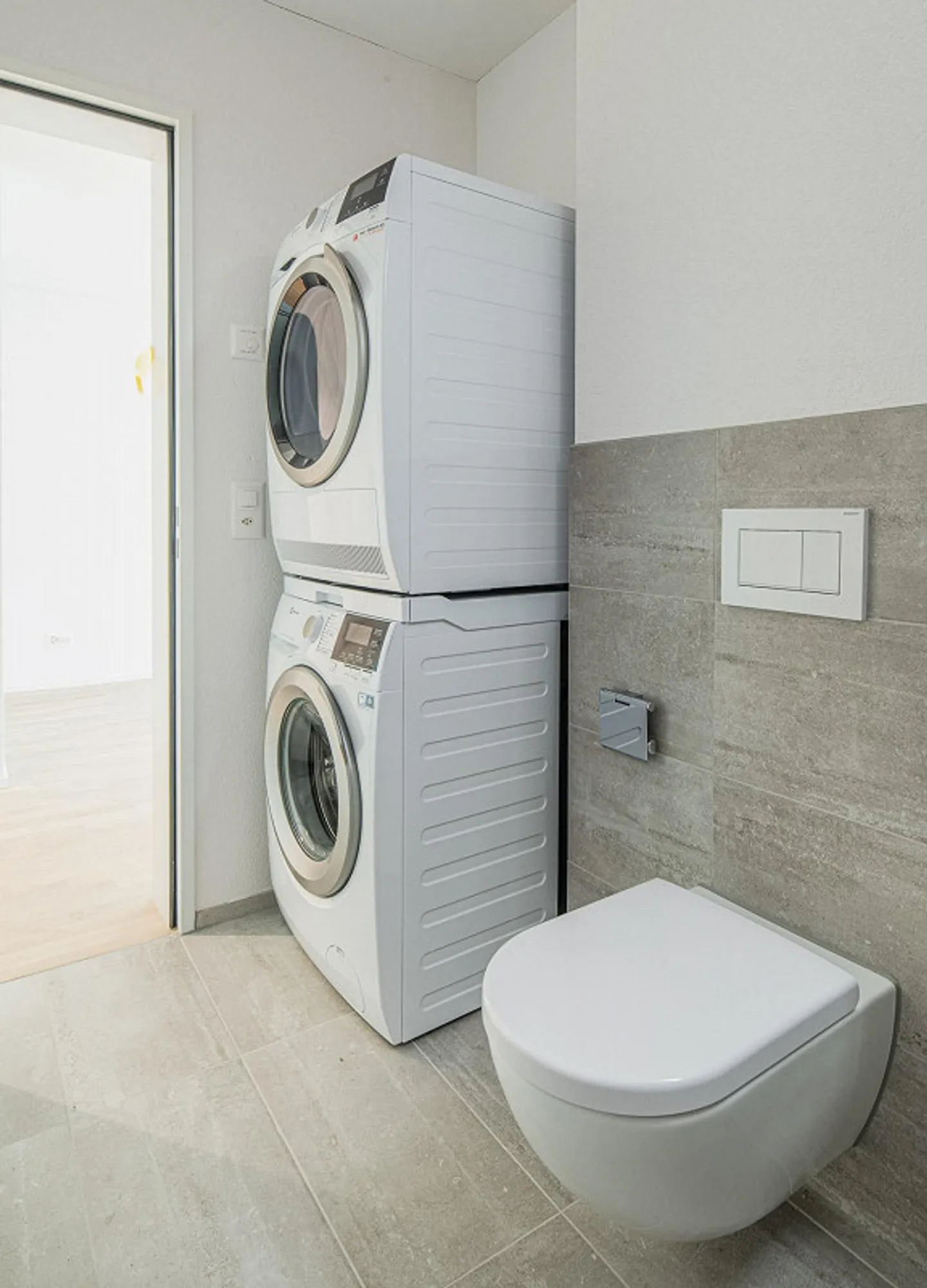 Moderno appartamento di 2,5 stanze nel cuore di Neuhausen! - Foto 8 di 9