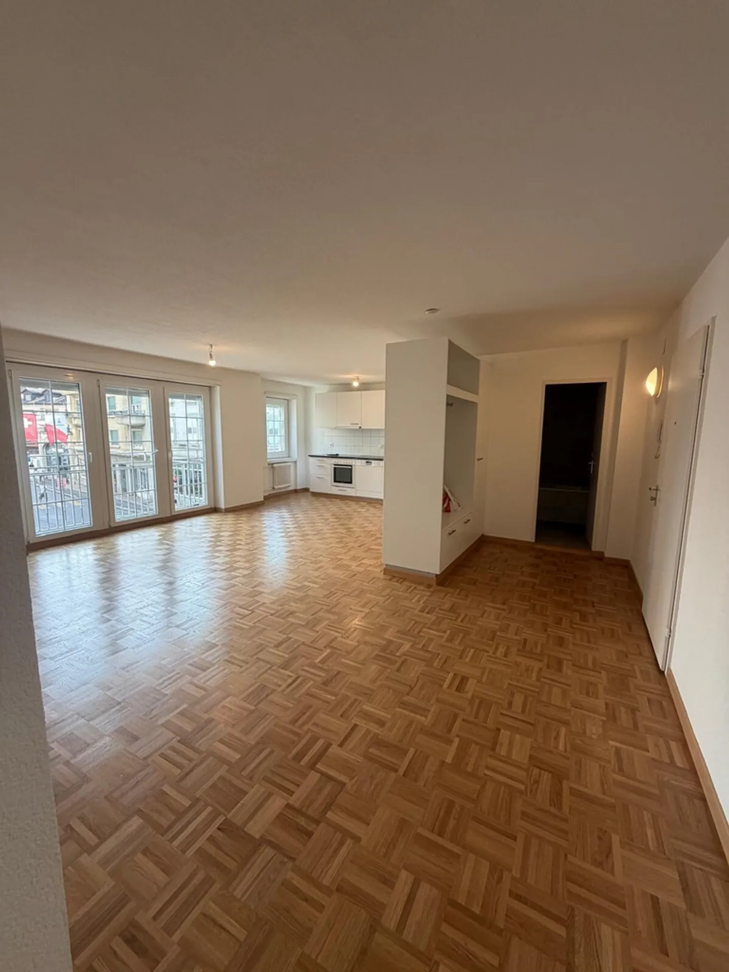 Geräumige Wohnung in Payerne - Foto 3 von 7