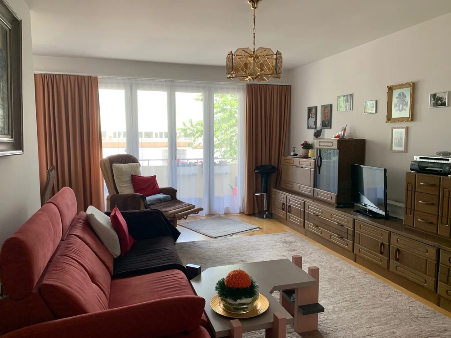 Appartement lumineux de 4,5 pièces dans le quartier prisé de Zurich-Wollishofen - Photo 3 sur 10