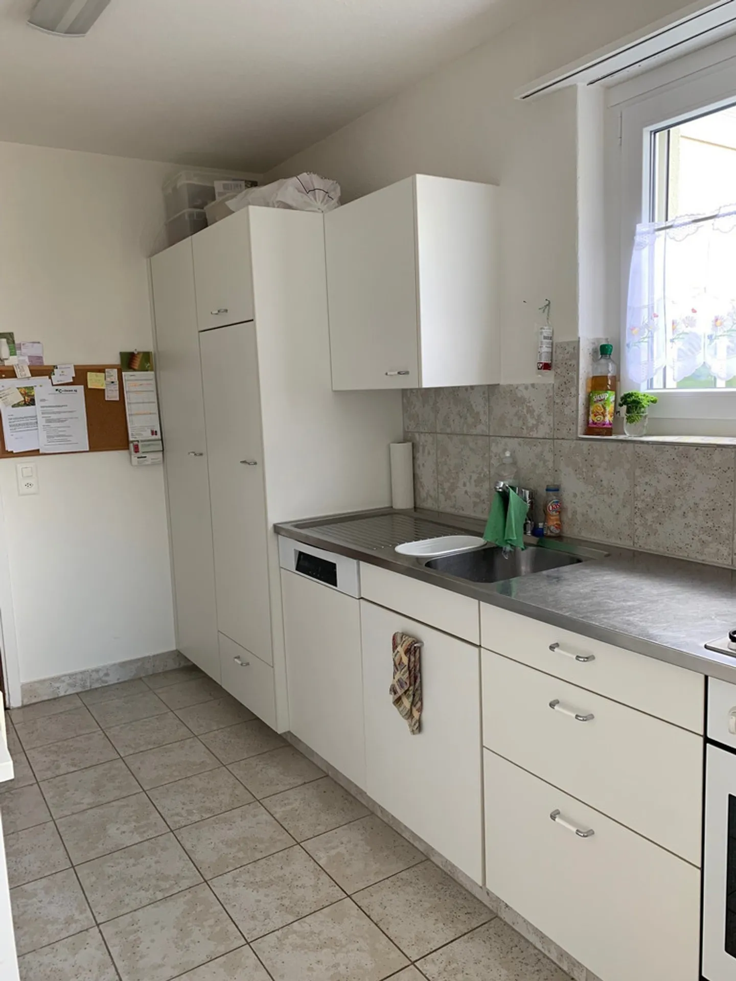 Appartement lumineux de 4,5 pièces dans le quartier prisé de Zurich-Wollishofen - Photo 4 sur 10