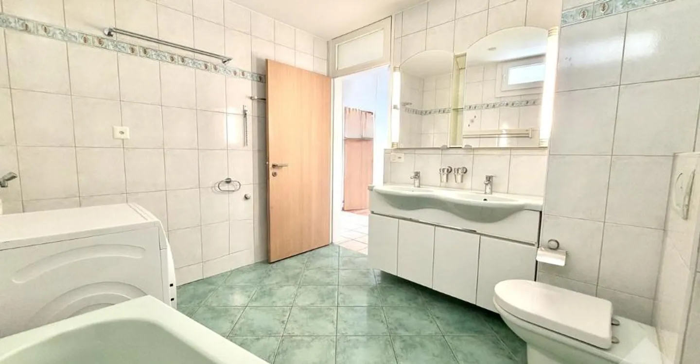 Appartement traversant 4.5 pièces - Photo 7 sur 12