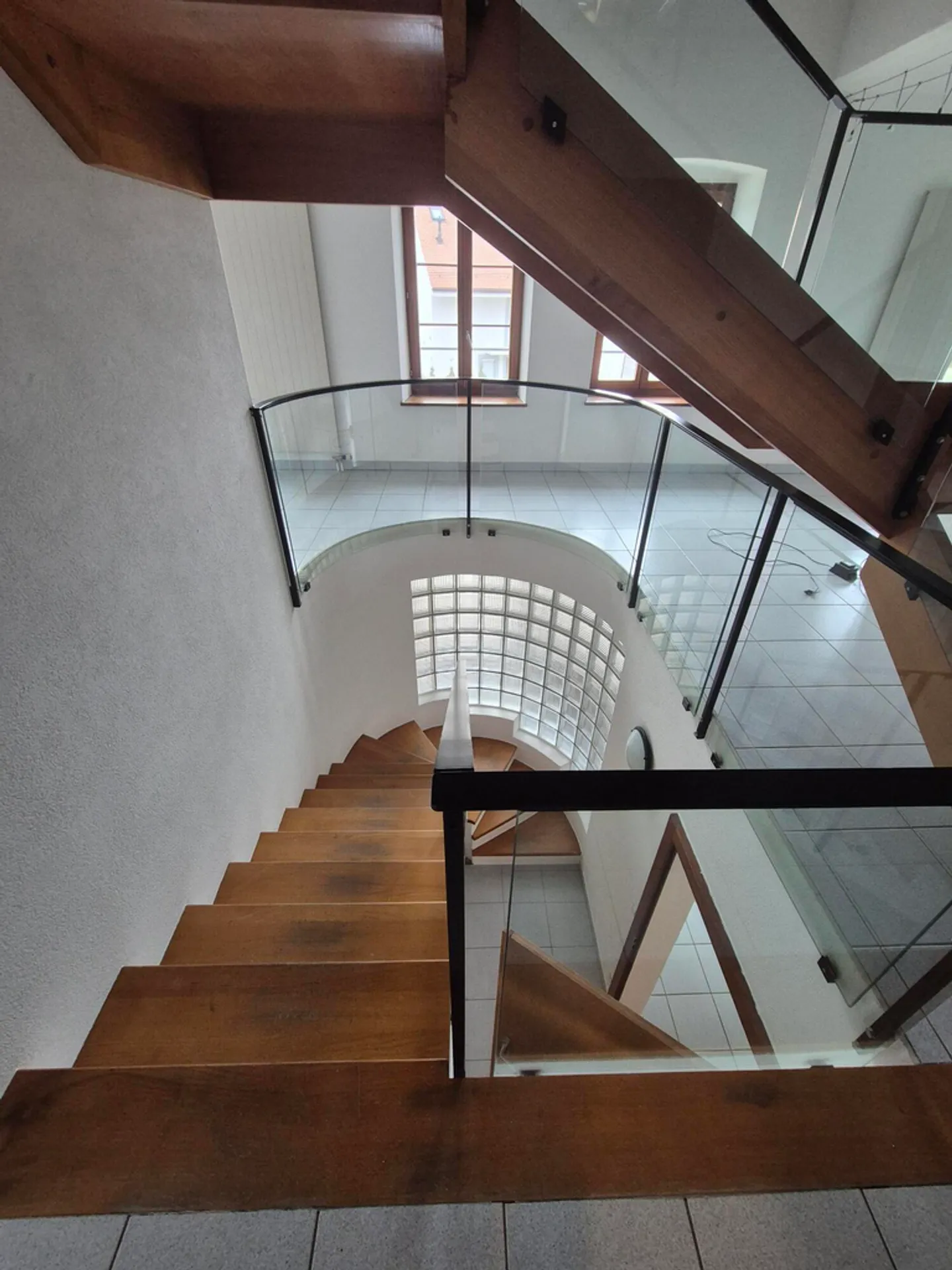 Charming 6.5-room duplex on the 1st floor - Photo 1 of 12