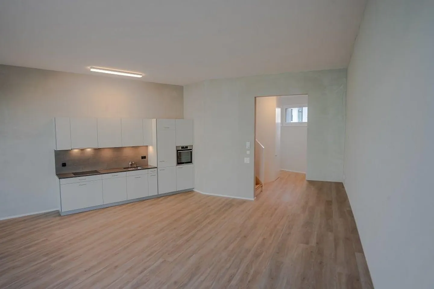 Atelier à louer dans un emplacement privilégié à Grenchen - Photo 2 sur 11