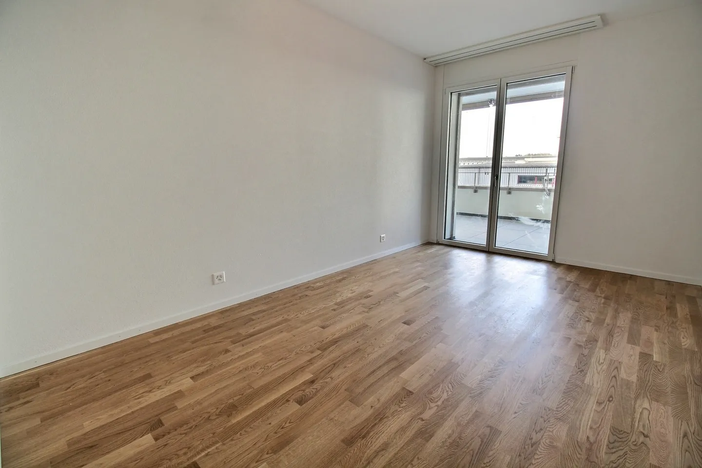 New 5.5 Room Apartments - Photo 4 of 13