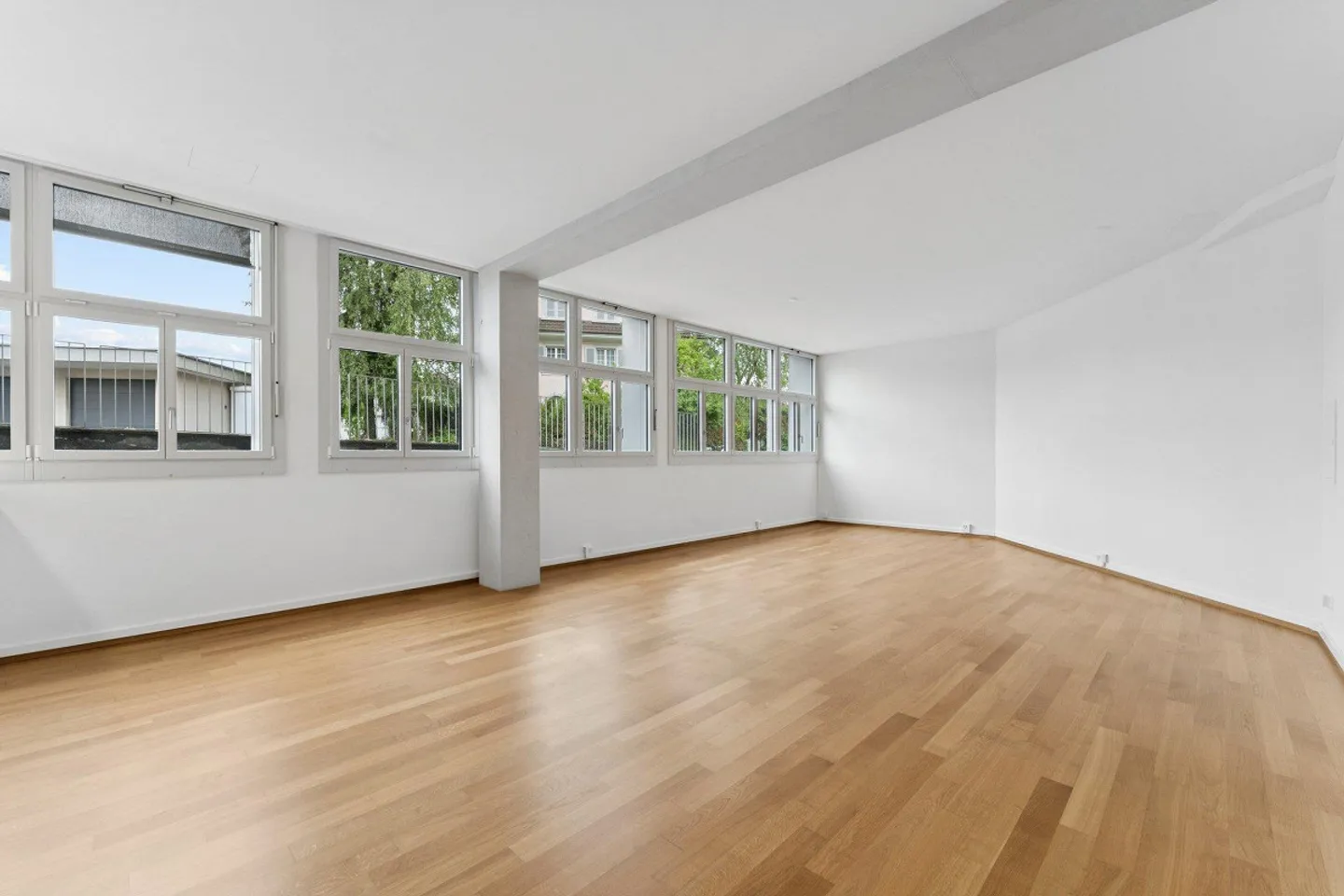 Attractive commercial space in the best location in Kriens - versatile use - Photo 5 of 9