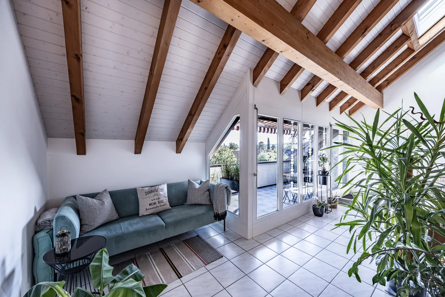 Appartamento maisonette con spazio, luce e charme - Foto 2 di 9