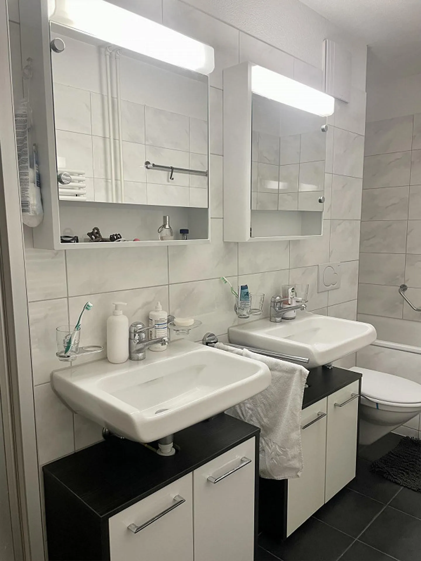 Appartamento tranquillo di 3,5 stanze in posizione centrale - Foto 5 di 8