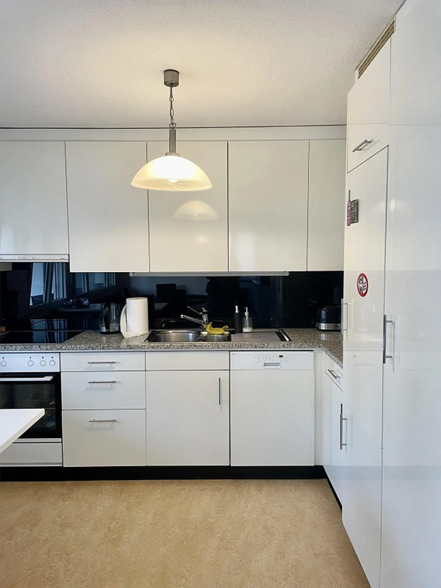 Appartamento tranquillo di 3,5 stanze in posizione centrale - Foto 6 di 8