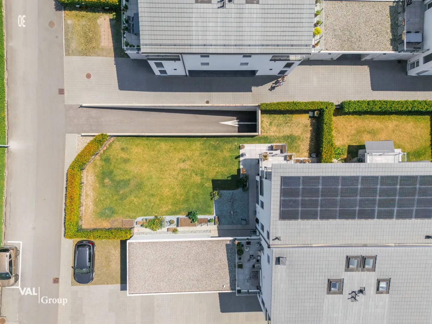 Superbe duplex 4.5 pièces avec grand jardin et terrasses - Photo 13 of 14