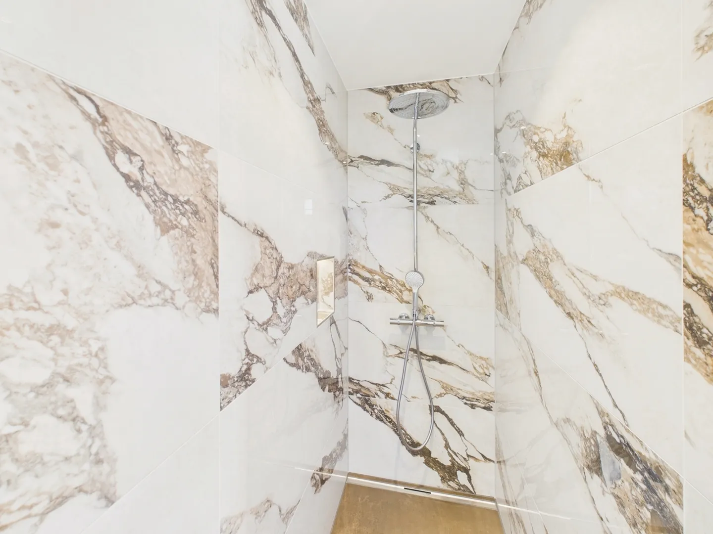 Superbe appartement de 4,5 pièces avec équipements modernes à Aarau, AG - Photo 9 sur 11