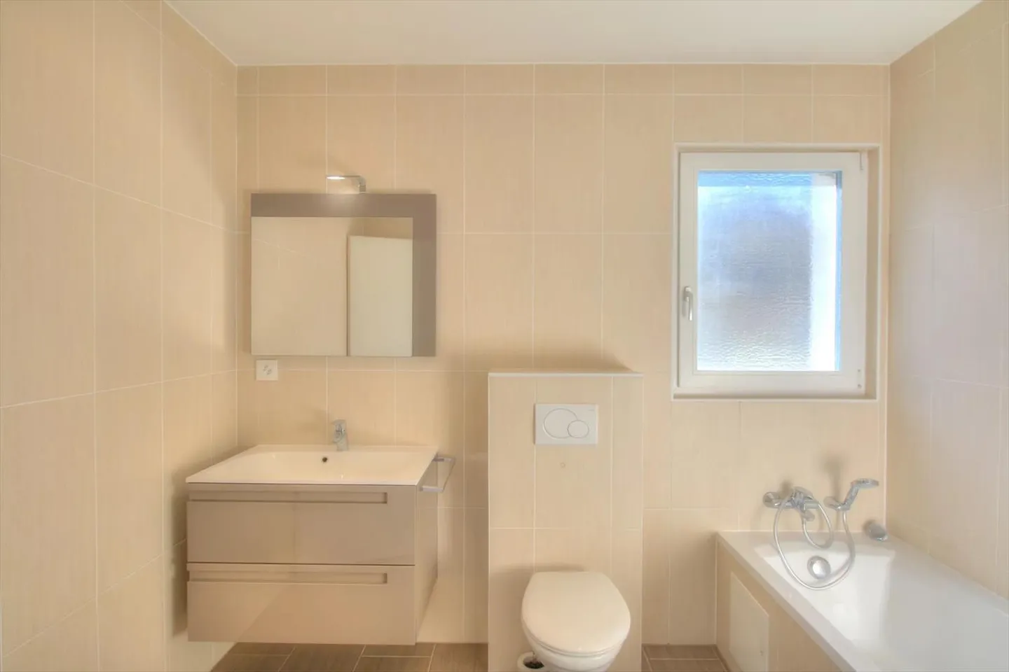 4.5 Room Apartment - Photo 11 of 11