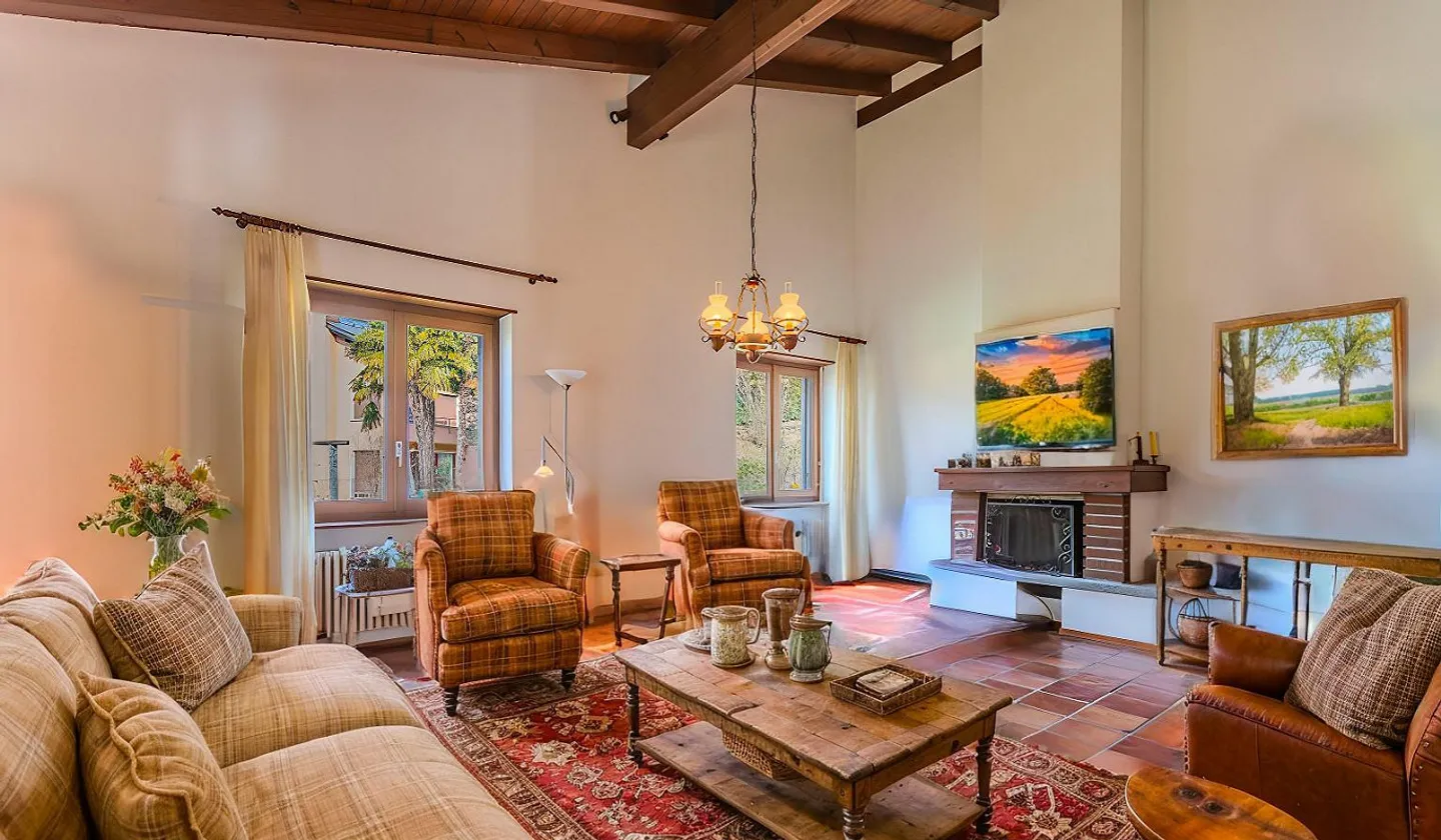 Bella casa unifamiliare 5.5 stanze espandibile a Muzzano - Foto 1 di 9