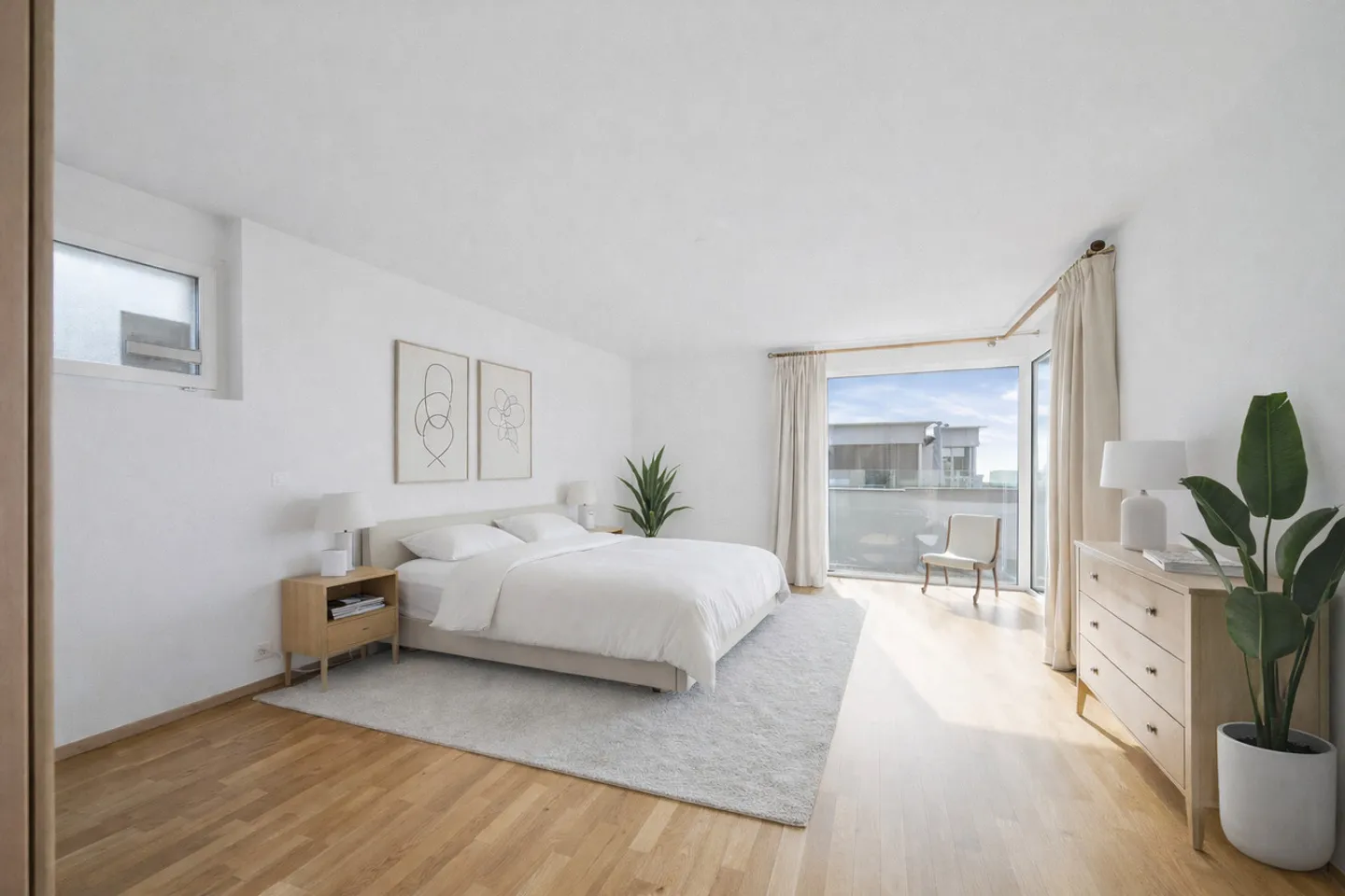 Geräumige Wohnung mit Balkonen und herrlicher Aussicht - Foto 9 von 14