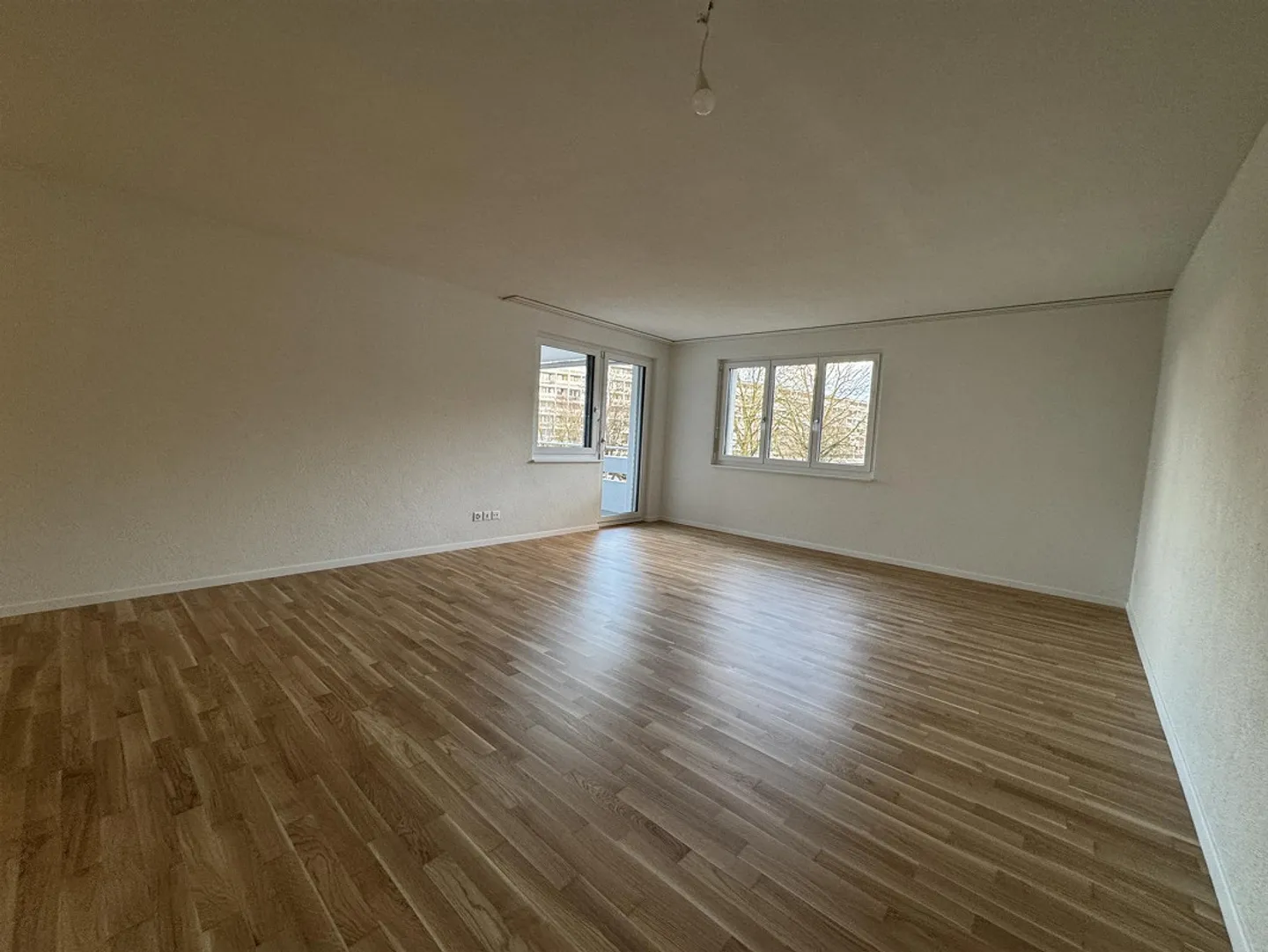 Geräumige 3.5-Zimmerwohnung - Foto 3 von 8