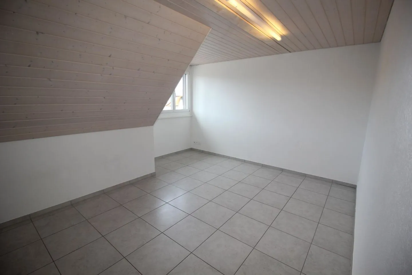 Grosszügige und helle Wohnung - Foto 6 von 12