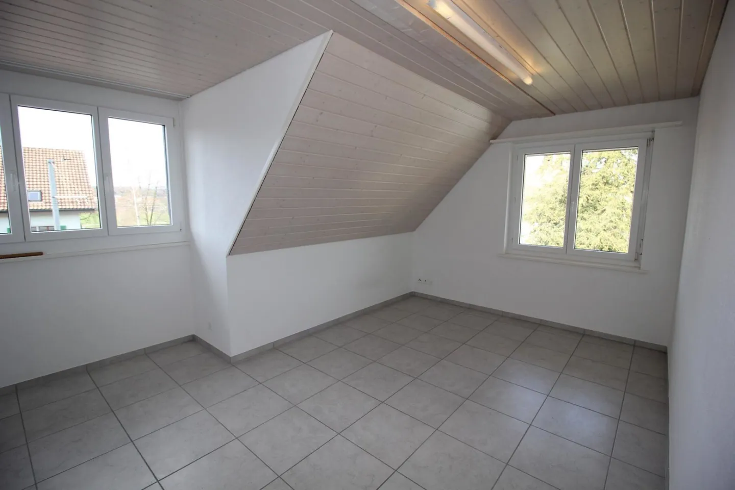 Grosszügige und helle Wohnung - Foto 7 von 12