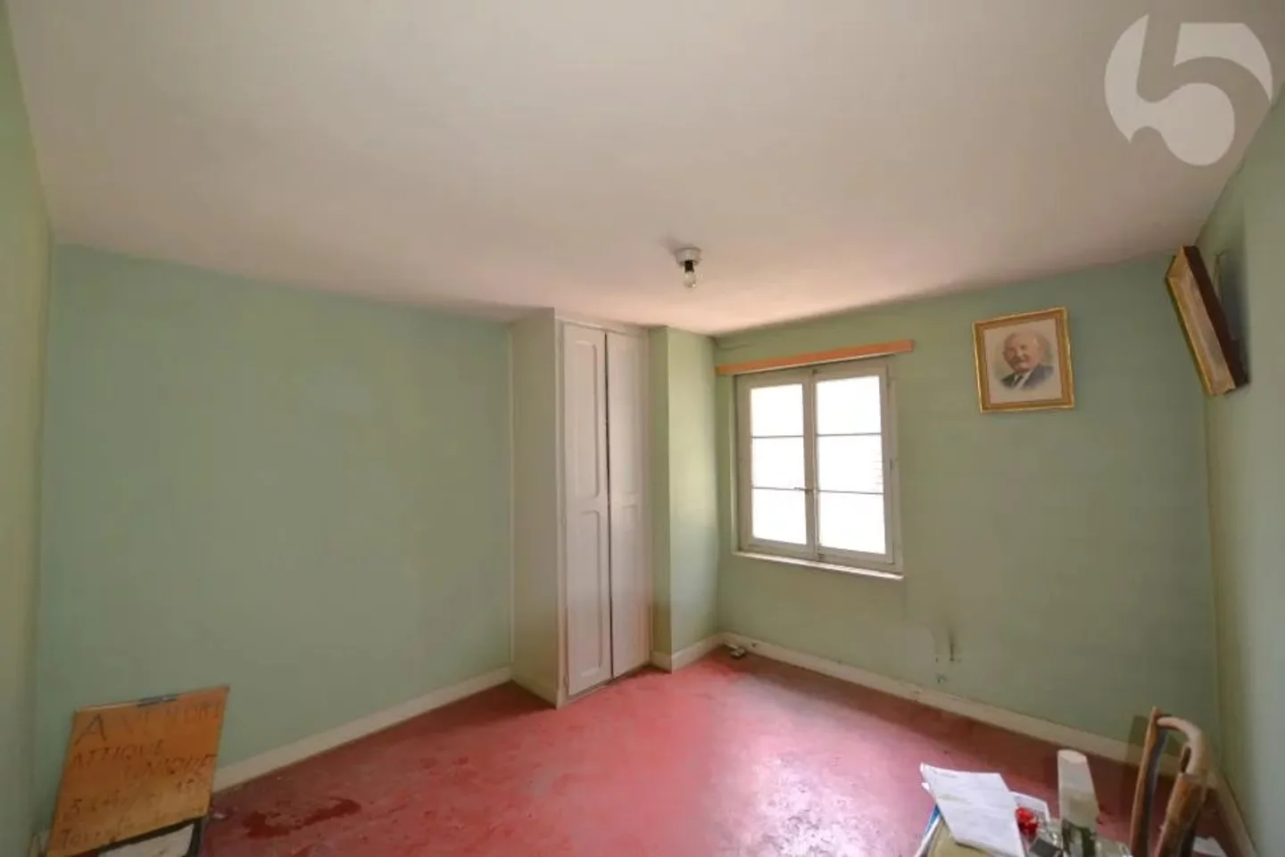 Grenier avec un grand potentiel et une tour rare au cœur du village de Saillon - Photo 3 sur 7