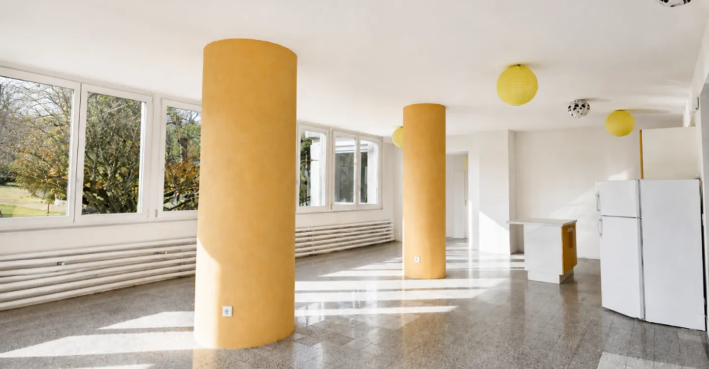 Renan, rental building with 5 apartments and parking - 5.3% - Photo 3 of 12