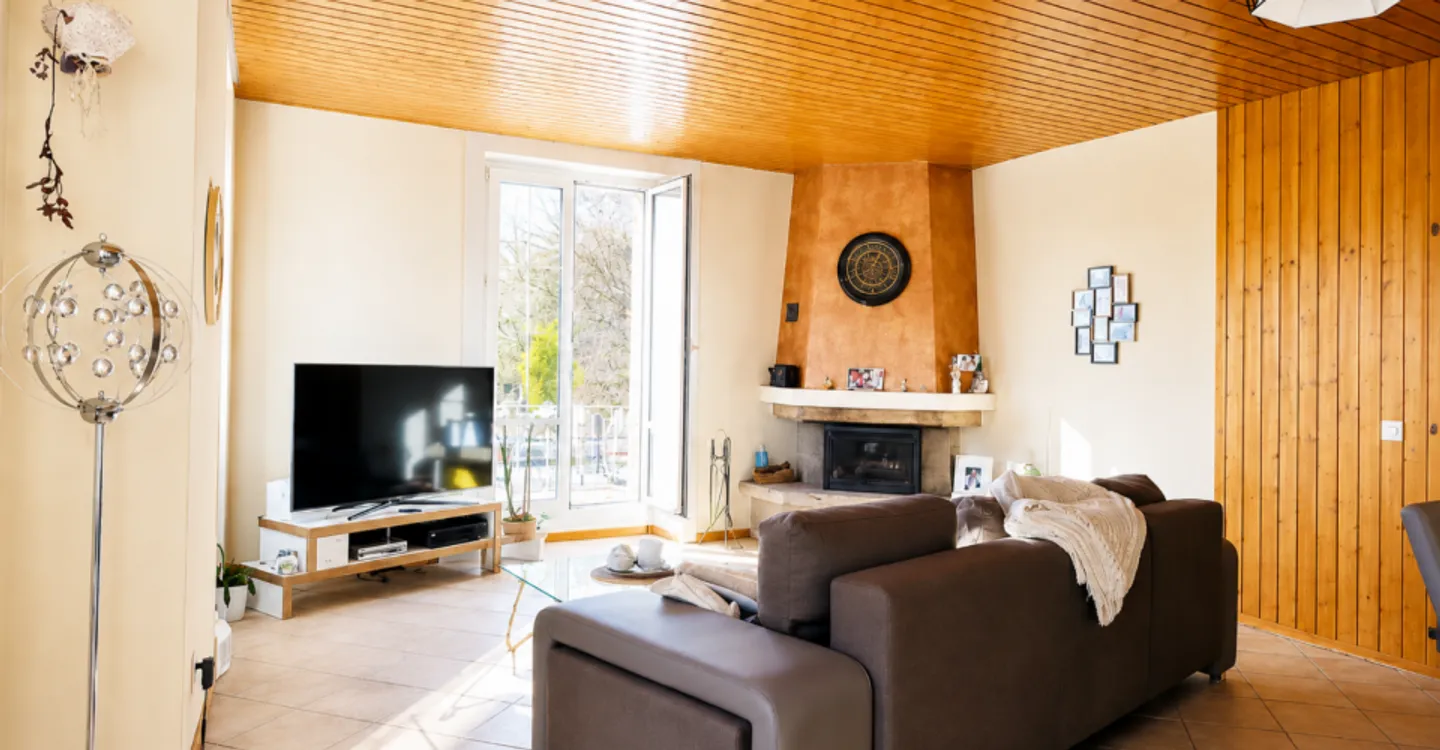 Renan, rental building with 5 apartments and parking - 5.3% - Photo 9 of 12