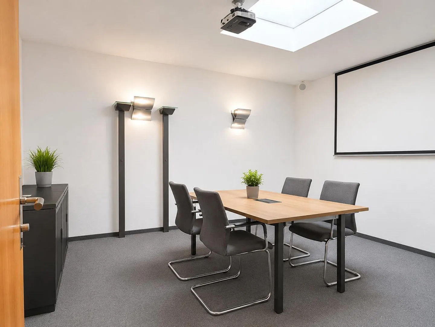 Spazio per ufficio o studio di 250 m² in una buona posizione a Landquart - Foto 10 di 18