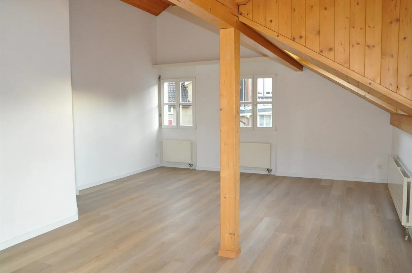 Beautiful, cozy 4½ room attic apartment with balcony ... - Photo 2 of 13