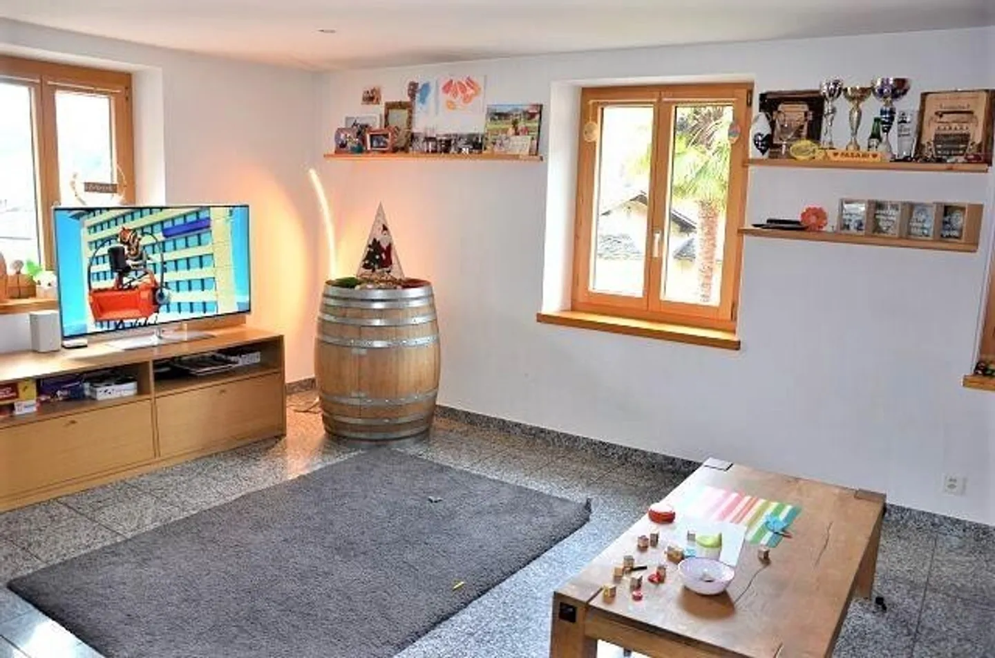 Single-family house of 5.5 rooms in a very sunny and quiet location - Photo 4 of 13