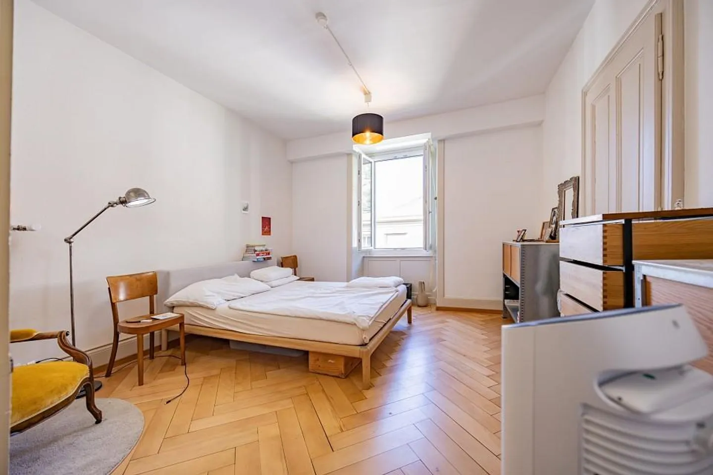 Appartement historique au cœur de Brig (4ème étage Nord) - Photo 5 sur 10