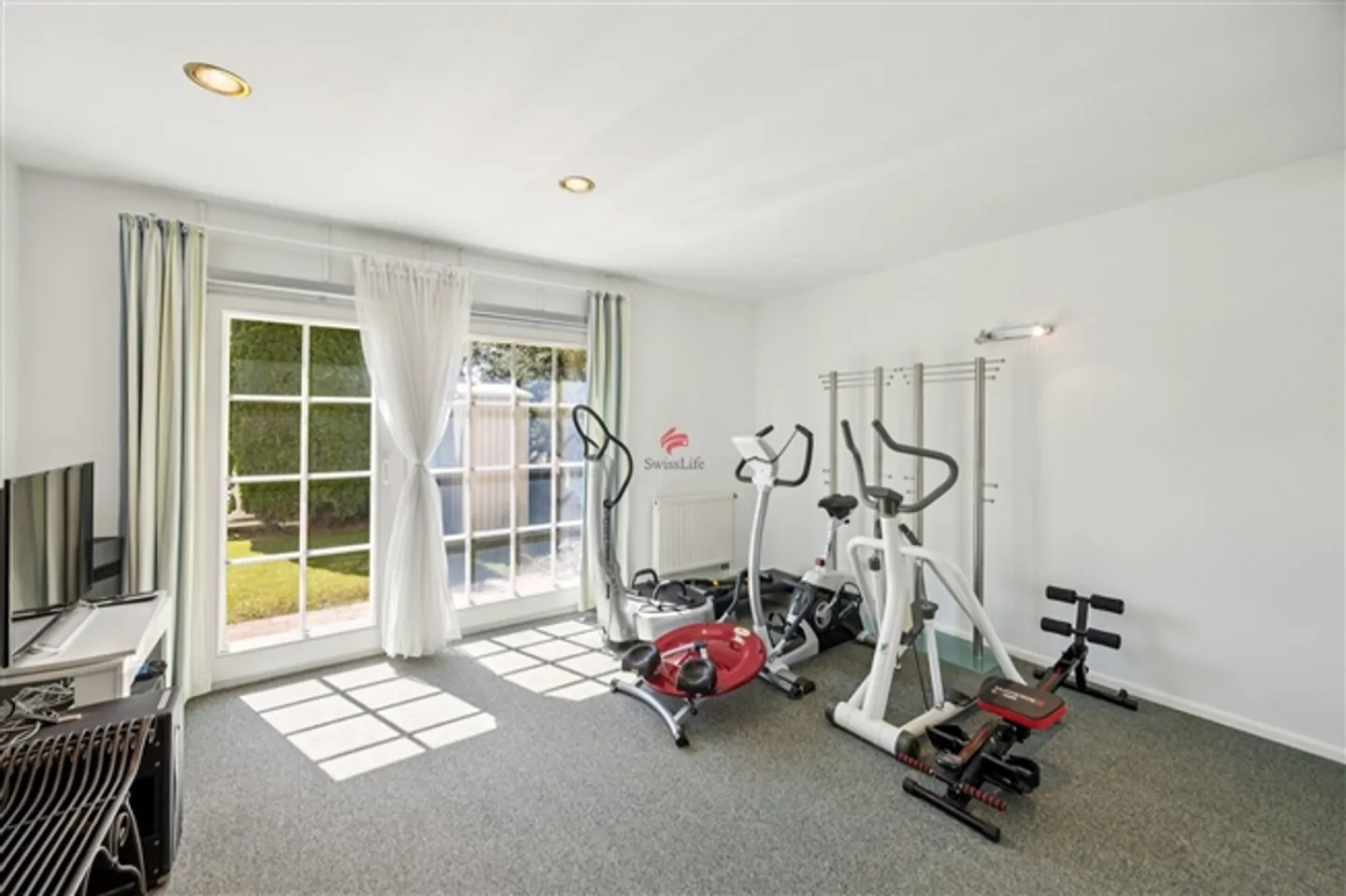 Exclusive Villa - Living at the Highest Level - Photo 10 of 18