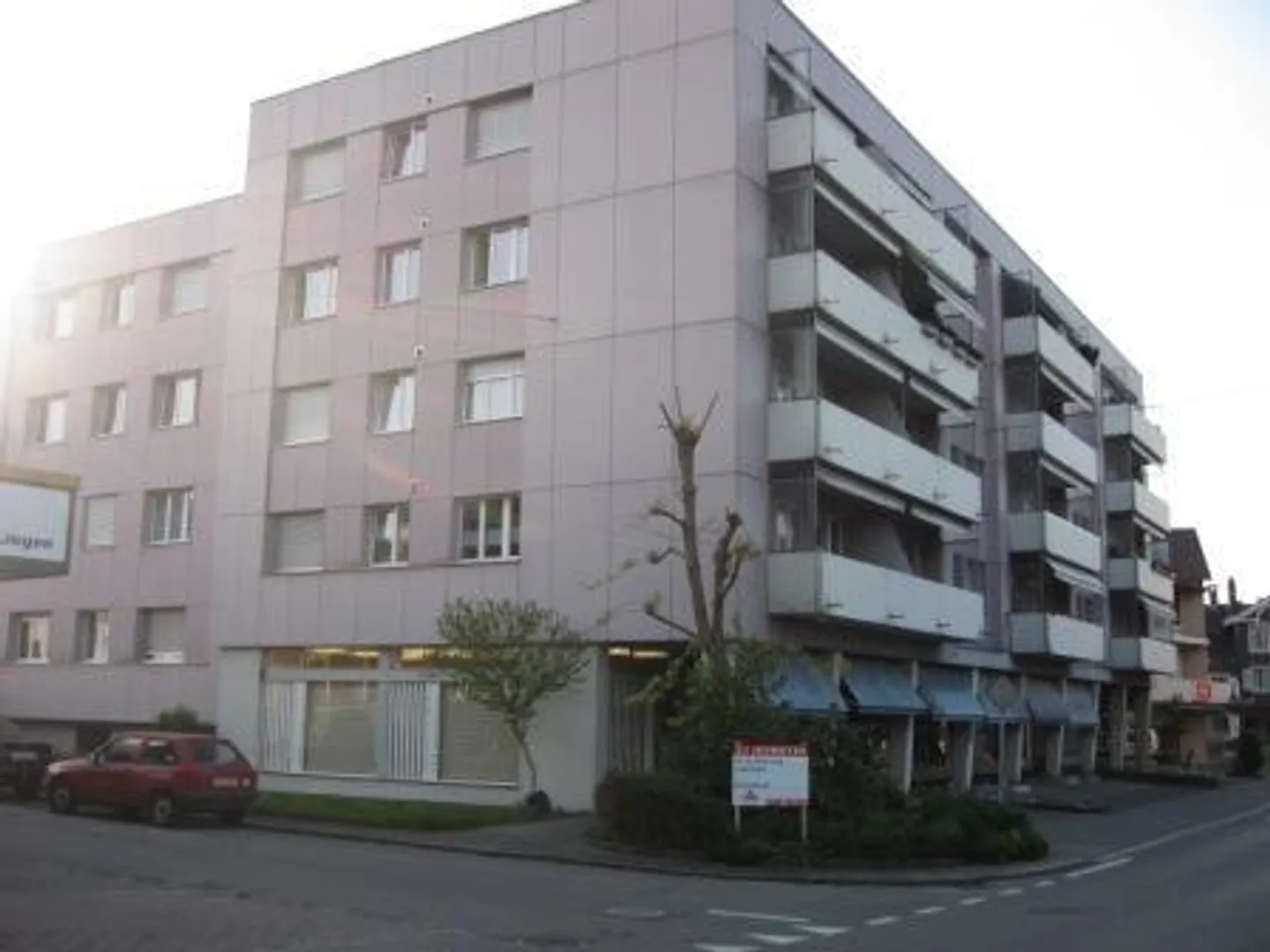 2.5 ZWG im Zentrum mit Lift, frisch saniert - Foto 1 von 2