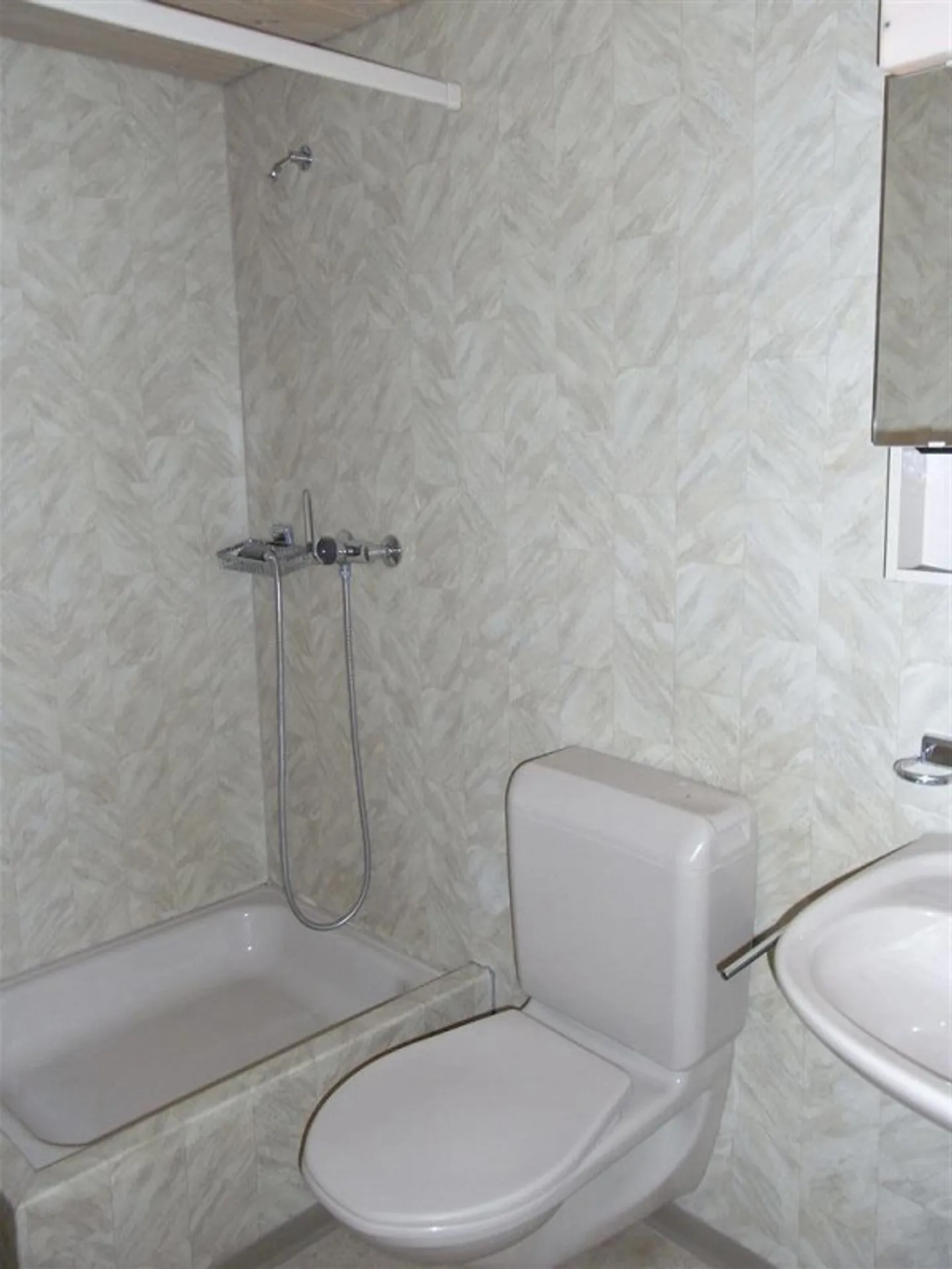 Appartamento duplex attraente di 2,5 stanze vicino ai trasporti pubblici e allo shopping - Foto 4 di 6