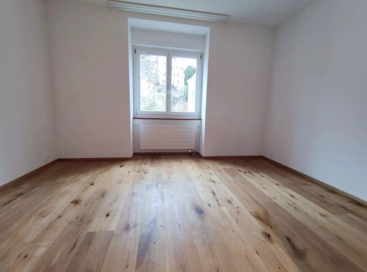 Moderne Wohnung Nahe der Stadt - Foto 4 von 4