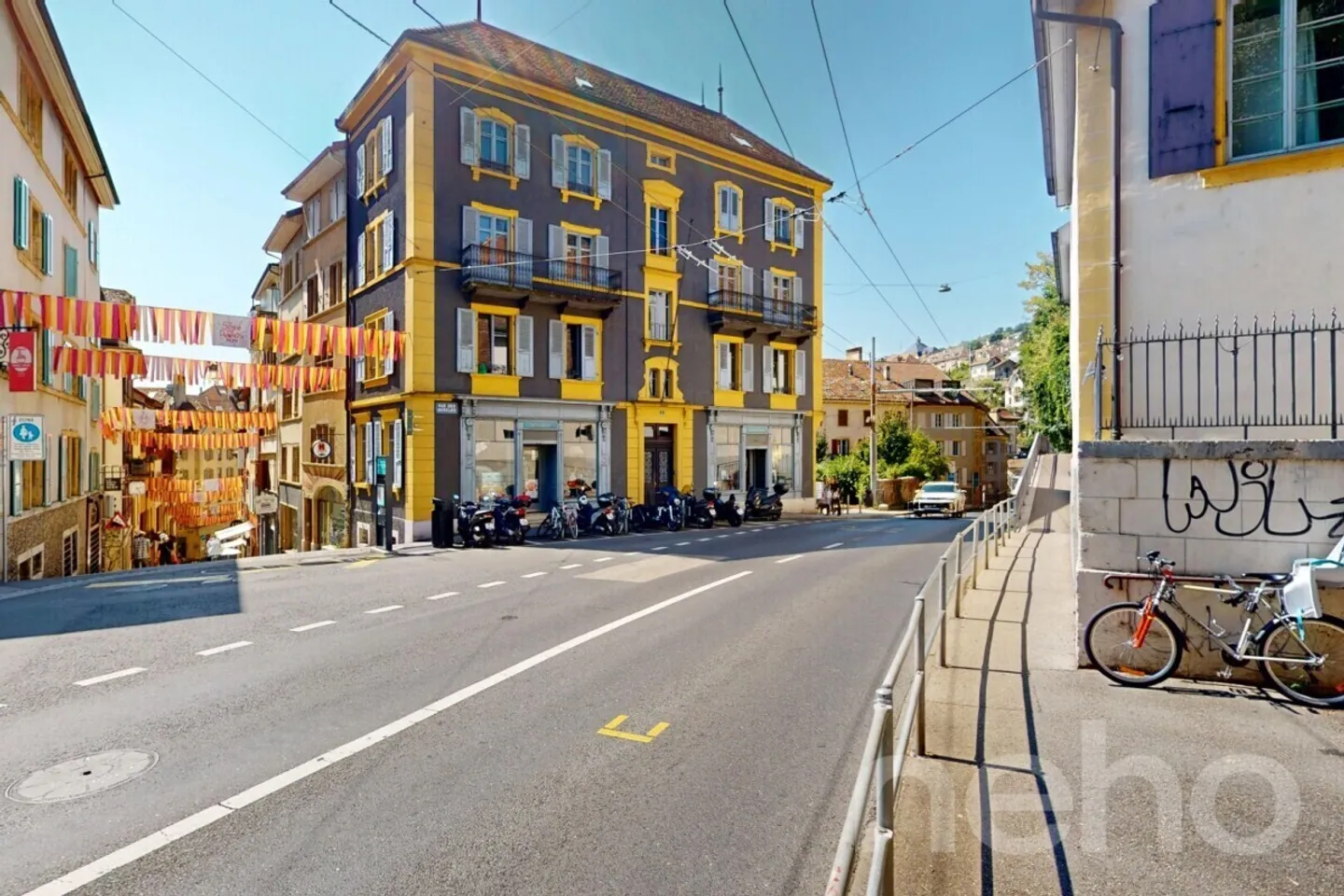 Magnifico edificio redditizio nel cuore di Neuchâtel - Foto 1 di 12