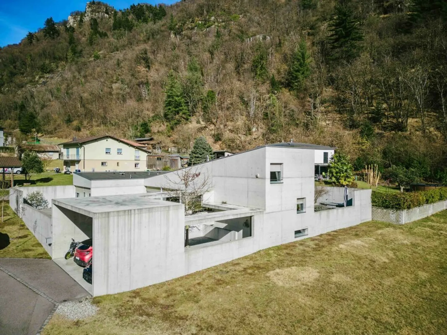 Villa moderne et spacieuse de 5,5 pièces dans un emplacement calme à Cresciano - Photo 6 sur 40